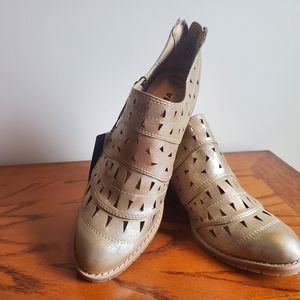 Sonoma + Vitalize by Ortholite Easy Zip Heeled Boot